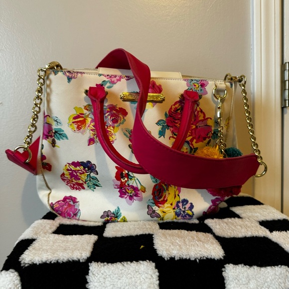 Betsey Johnson Floral Beauty - Picture 2 of 11